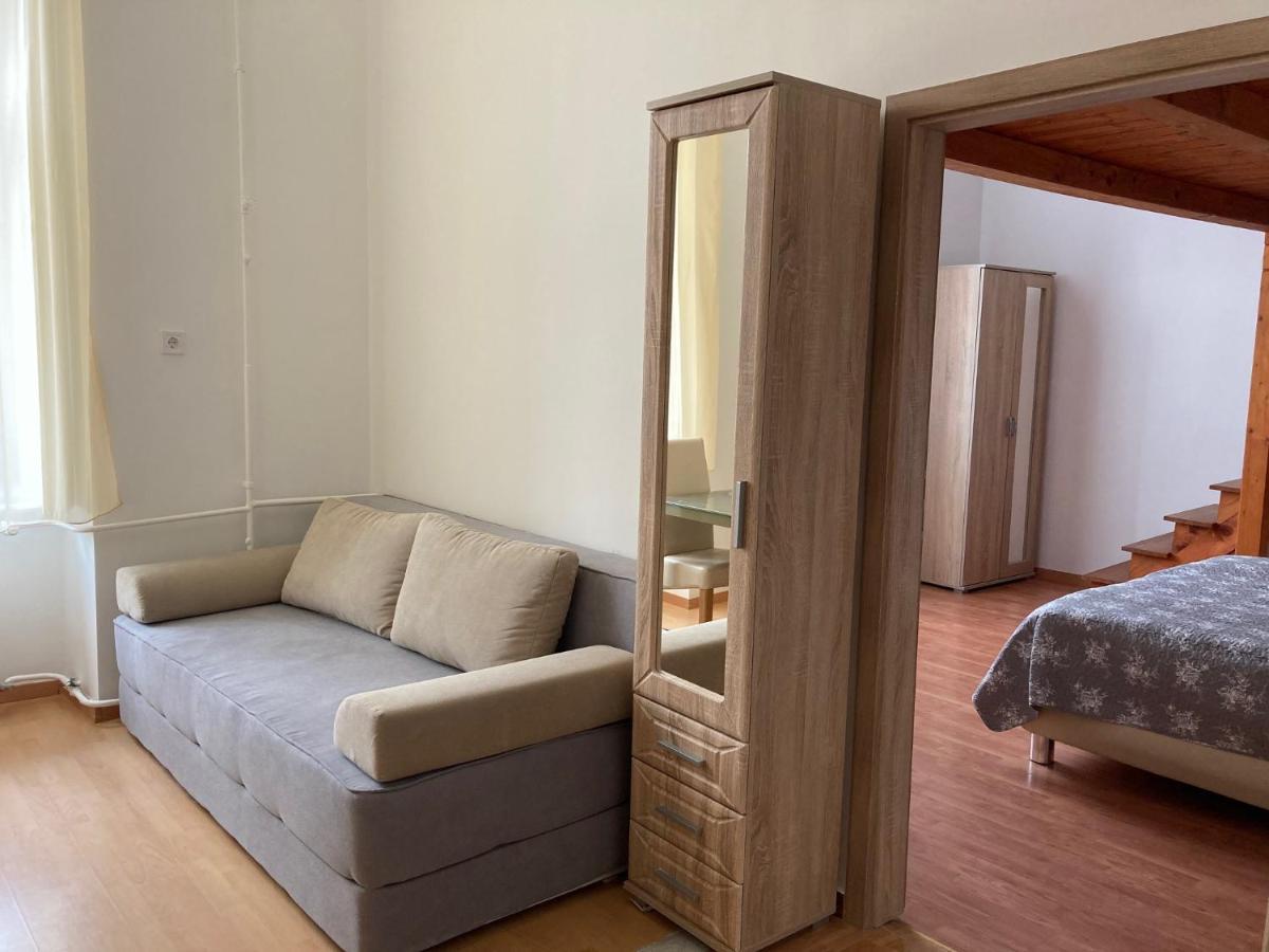 Szechenyi Apartman إغير المظهر الخارجي الصورة