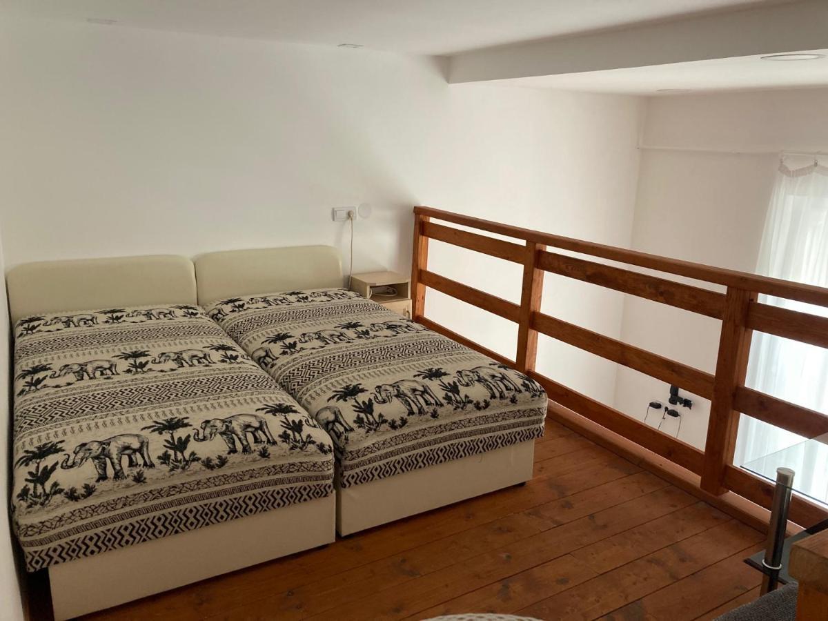 Szechenyi Apartman إغير المظهر الخارجي الصورة
