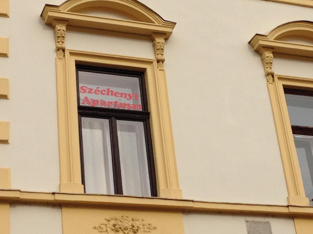 Szechenyi Apartman إغير المظهر الخارجي الصورة
